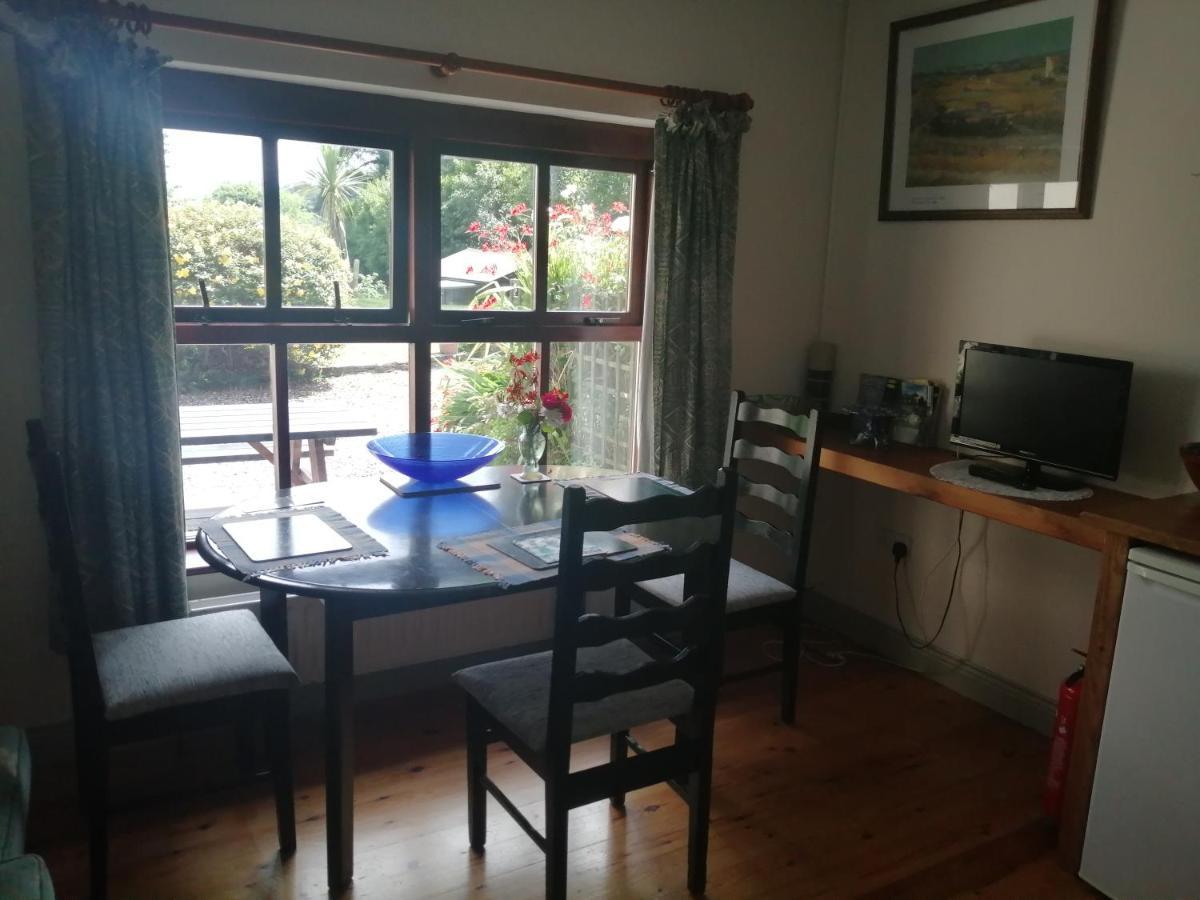 Lovely Sea View In Rineen - 4 Guests *